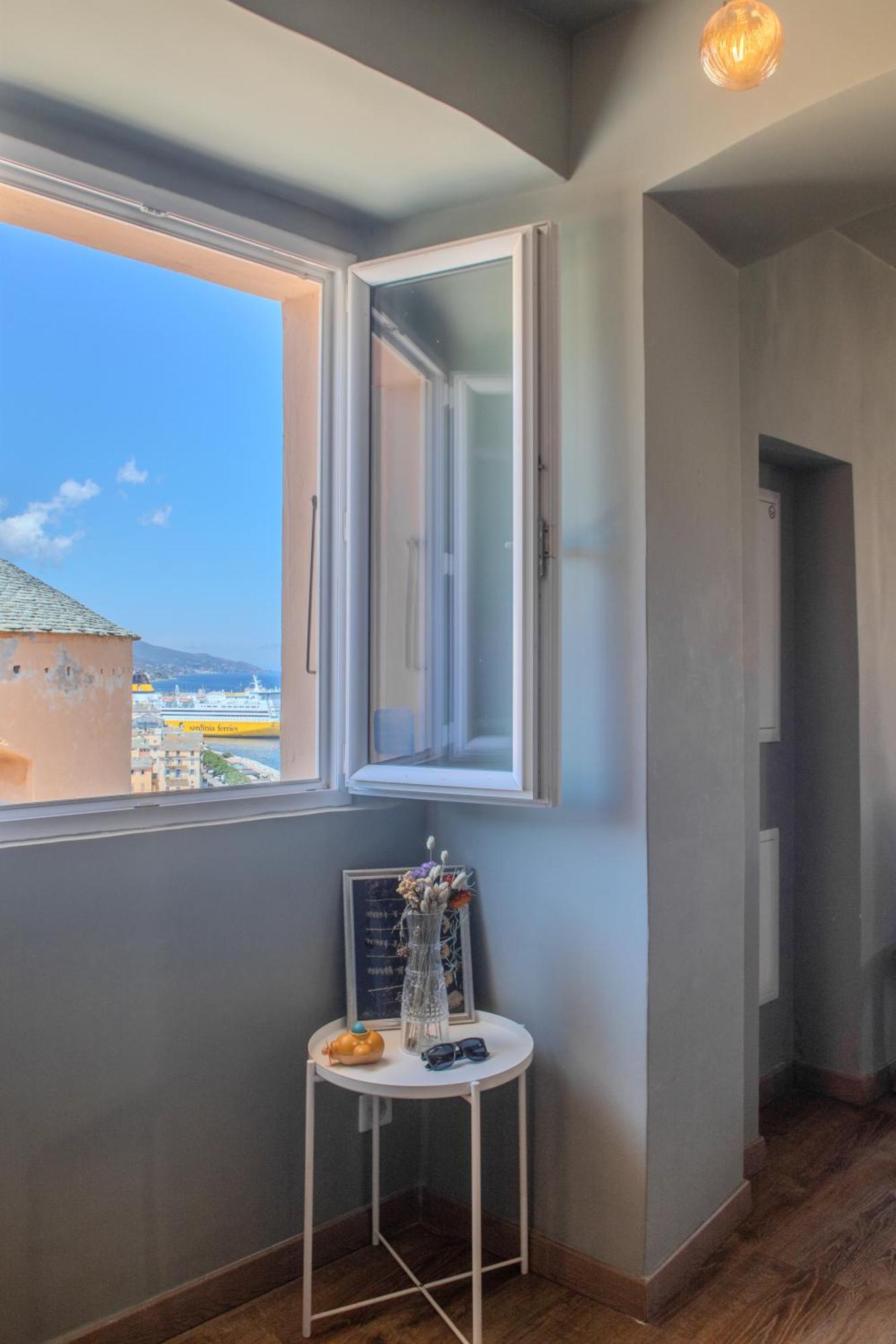 Casa Mantinum Au Coeur De La Citadelle Apartment Bastia  Ngoại thất bức ảnh
